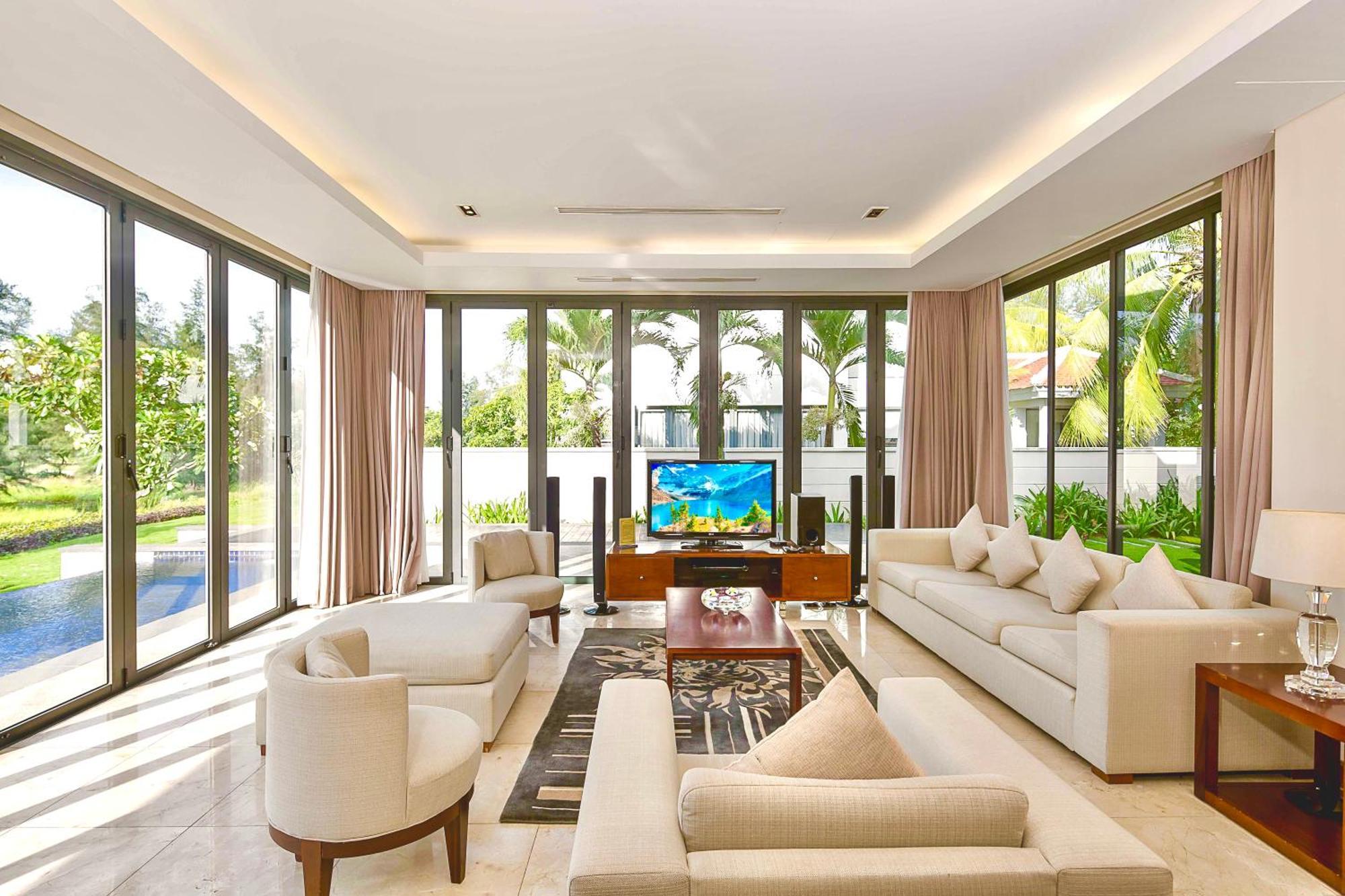 Deluxe Beach Villas By Danatrip Da Nang Rum bild