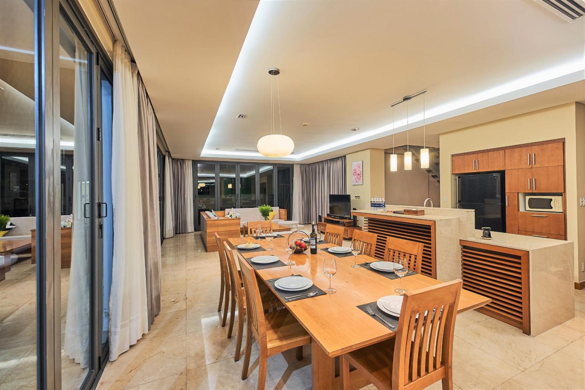 Deluxe Beach Villas By Danatrip Da Nang Rum bild